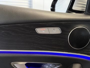 Mercedes-Benz E-Klasse 200 Avantgarde Ambition-MULTIBEAM-TREKHAAK-SFEERVERLICHTING-DODEH