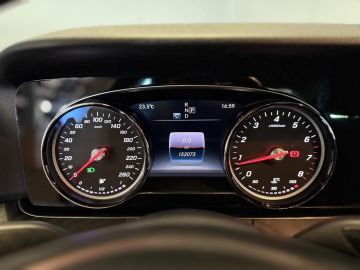 Mercedes-Benz E-Klasse 200 Avantgarde Ambition-MULTIBEAM-TREKHAAK-SFEERVERLICHTING-DODEH