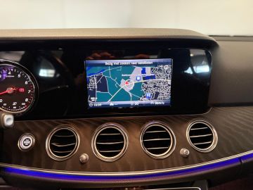 Mercedes-Benz E-Klasse 200 Avantgarde Ambition-MULTIBEAM-TREKHAAK-SFEERVERLICHTING-DODEH