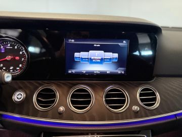 Mercedes-Benz E-Klasse 200 Avantgarde Ambition-MULTIBEAM-TREKHAAK-SFEERVERLICHTING-DODEH