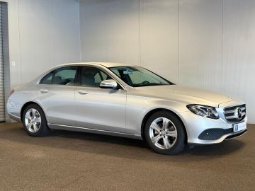 Mercedes-Benz E-Klasse 200 Avantgarde Ambition-MULTIBEAM-TREKHAAK-SFEERVERLICHTING-DODEH
