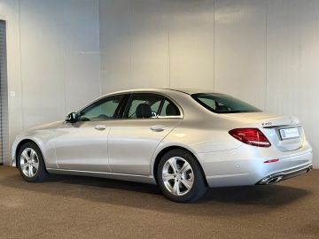 Mercedes-Benz E-Klasse 200 Avantgarde Ambition-MULTIBEAM-TREKHAAK-SFEERVERLICHTING-DODEH