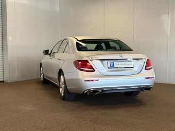 Mercedes-Benz E-Klasse 200 Avantgarde Ambition-MULTIBEAM-TREKHAAK-SFEERVERLICHTING-DODEH