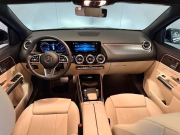 Mercedes-Benz EQA 250 Business Solution Luxury 67 kWh-SOH 98%-MEMORY-PANORAMA-TREKH