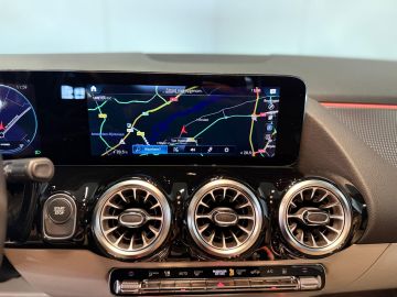 Mercedes-Benz EQA 250 Business Solution Luxury 67 kWh-SOH 98%-MEMORY-PANORAMA-TREKH