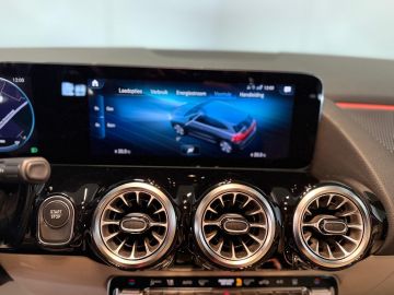 Mercedes-Benz EQA 250 Business Solution Luxury 67 kWh-SOH 98%-MEMORY-PANORAMA-TREKH