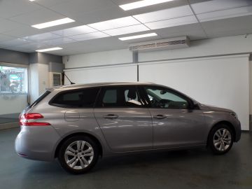 Peugeot 308 SW 1.2 PureTech Blue Lease Executive Panodak, Navigatie, Clima co