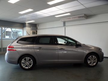 Peugeot 308 SW 1.2 PureTech Blue Lease Executive Panodak, Navigatie, Clima co