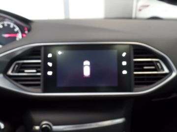 Peugeot 308 SW 1.2 PureTech Blue Lease Executive Panodak, Navigatie, Clima co