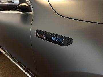 Mercedes-Benz EQC 400 4 Matic Bus. Sol. 80 kWh AMG STYLING-SOH 95%-MEMORY-HUD-BURME