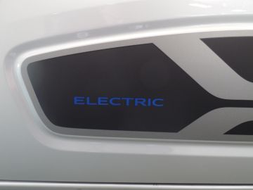 Dacia Spring Automaat. Comfort Plus (Orange Pack) 27 kWh Dealer onderh, Airco,