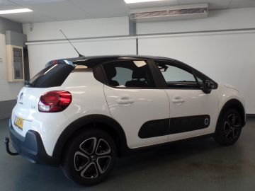 Citroën C3 1.2 PureTech S&S Feel Edition Navigatie, Clima controle, Cruise c