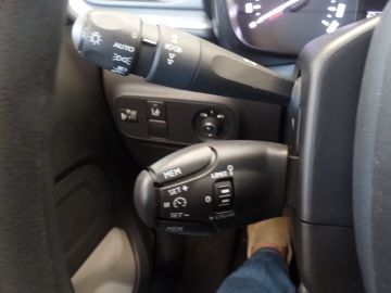 Citroën C3 1.2 PureTech S&S Feel Edition Navigatie, Clima controle, Cruise c