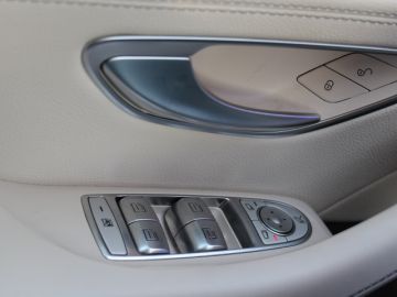 Mercedes-Benz CLS 350 Premium-WIDESCREEN-MEMORY-CAMERA-DODEHOEK-SFEER-COMPL.