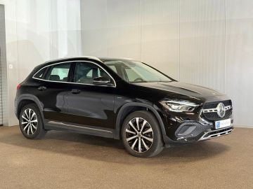 Mercedes-Benz GLA 250e Progressive-BURMESTER-SFEERVERLICHTING-STOELVERWARMING-CAMER