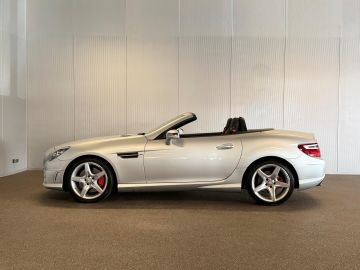 Mercedes-Benz SLK 200 AMG STYLING-AUTOMAAT-ORIG NL-AIR SCARF-STOELVERWARMING-PANORA