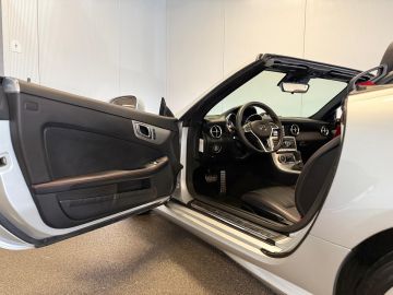 Mercedes-Benz SLK 200 AMG STYLING-AUTOMAAT-ORIG NL-AIR SCARF-STOELVERWARMING-PANORA