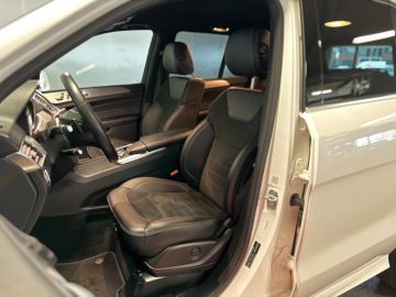 Mercedes-Benz M-Klasse 350 BlueTEC AMG STYLING-ORIG NL-COMPLETE ONDERHOUDSHISTORIE-LUCHT