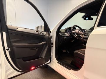 Mercedes-Benz M-Klasse 350 BlueTEC AMG STYLING-ORIG NL-COMPLETE ONDERHOUDSHISTORIE-LUCHT