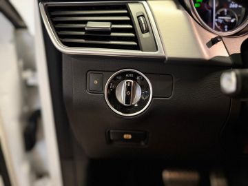 Mercedes-Benz M-Klasse 350 BlueTEC AMG STYLING-ORIG NL-COMPLETE ONDERHOUDSHISTORIE-LUCHT
