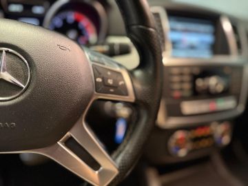 Mercedes-Benz M-Klasse 350 BlueTEC AMG STYLING-ORIG NL-COMPLETE ONDERHOUDSHISTORIE-LUCHT