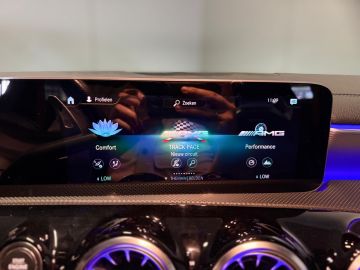 Mercedes-Benz A-Klasse AMG 45S 4 Matic+ MEMORY-KUIPSTOELEN-PANORAMA-BURMESTER-ZEER COMPL