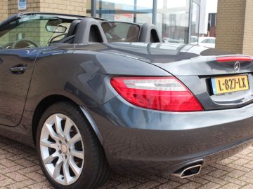 Mercedes-Benz SLK 200 Automaat-AIRSCARF-NAVIGATIE-LEDER-PTS-STOELVERWAMING