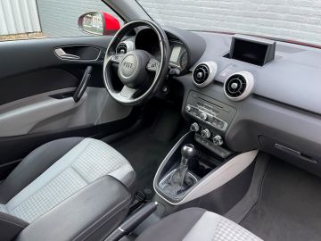 Audi A1 1.4 TFSI 119g. Attraction Pro Line Business Automaat