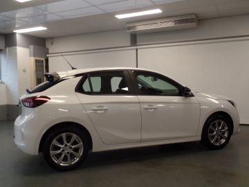 Opel Corsa 1.2 Edition Airco, Elek ramen, Cruise controle, Navigatie,  Lm ve