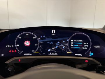 Porsche Taycan 79 kWh 326 PK SPORT CHRONO-PANORAMA-PASM-SURROUND VIEW-MEMORY-COM