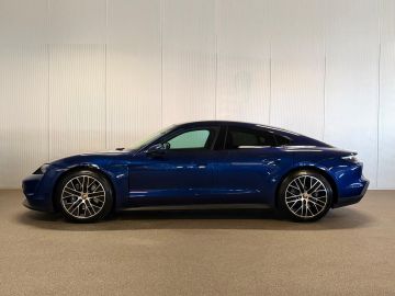 Porsche Taycan 79 kWh 326 PK SPORT CHRONO-PANORAMA-PASM-SURROUND VIEW-MEMORY-COM
