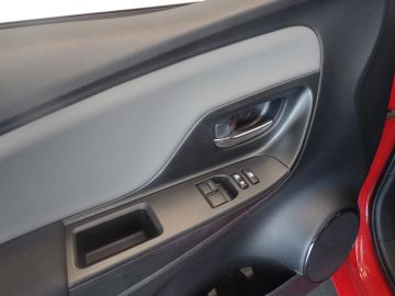 Toyota Yaris 1.0 VVT-i Comfort 5 Drs uitvoering, Airco, Elek ramen, Cv op sleu