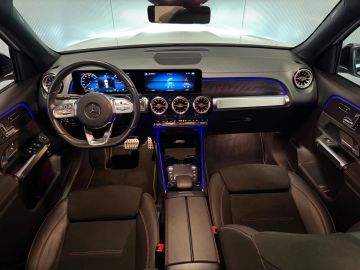 Mercedes-Benz EQB 250+ 7 Persoons 71 kWh SOH 99%-AMG STYLING-PANORAMA-MEMORY-DISTRO