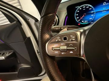 Mercedes-Benz EQB 250+ 7 Persoons 71 kWh SOH 99%-AMG STYLING-PANORAMA-MEMORY-DISTRO