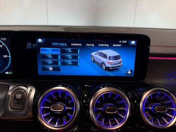 Mercedes-Benz EQB 250+ 7 Persoons 71 kWh SOH 99%-AMG STYLING-PANORAMA-MEMORY-DISTRO