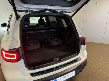 Mercedes-Benz EQB 250+ 7 Persoons 71 kWh SOH 99%-AMG STYLING-PANORAMA-MEMORY-DISTRO