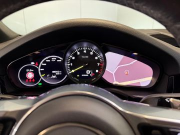 Porsche Cayenne Coupé 3.0 E-Hybrid-PANO-ACC-HEAD UP-MATRIX-LUCHTV.-TREKHAAK-ZEER 