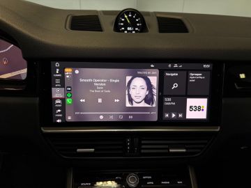 Porsche Cayenne Coupé 3.0 E-Hybrid-PANO-ACC-HEAD UP-MATRIX-LUCHTV.-TREKHAAK-ZEER 