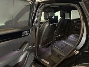 Porsche Cayenne Coupé 3.0 E-Hybrid-PANO-ACC-HEAD UP-MATRIX-LUCHTV.-TREKHAAK-ZEER 