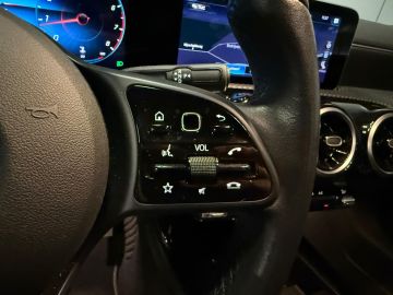 Mercedes-Benz A-Klasse 200 Limousine Business Solution-CAMERA-APPLE CARPLAY-WIDESCREEN-S