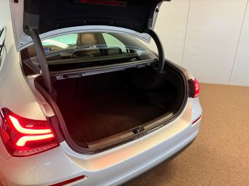 Mercedes-Benz A-Klasse 200 Limousine Business Solution-CAMERA-APPLE CARPLAY-WIDESCREEN-S