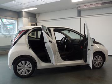 Toyota Aygo 1.0 VVT-i x-fun 5drs Airco, Elek ramen, Centrale vergrendeling op