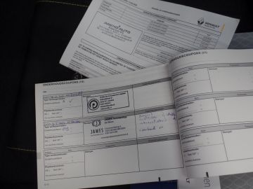 Renault Clio 1.0 TCe Zen 5drs Nieuw model!! Airco, Navigatie, Pdc achter, Elek