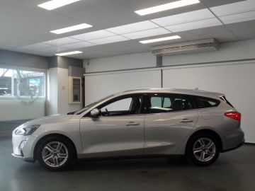 Ford Focus Wagon 1.0 EcoBoost Trend Edition Business Navigatie, Cruise contr