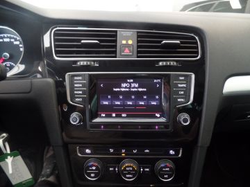 Volkswagen Golf 1.2 TSI Business Edition, 5 drs, Navigatie, Clima controle, Cruis
