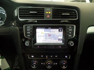 Volkswagen Golf 1.2 TSI Business Edition, 5 drs, Navigatie, Clima controle, Cruis