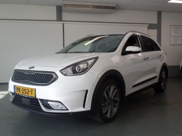 Kia Niro 1.6 GDi Hybrid ExecutiveLine Navigatie, Achteruitrijcamera, Clima