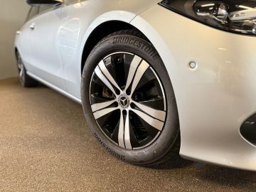 Mercedes-Benz C-Klasse Estate 220D AVANTGARDE-PANORAMADAK-TREKHAAK-SFEER-CAMERA-COMPLEET