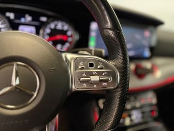 Mercedes-Benz E-Klasse Coupé 300 AMG STYLING-PANORAMA-NIGHT-CAMERA-TREKHAAK-COMPLEET