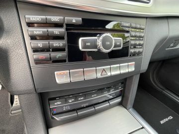 Mercedes-Benz E-Klasse 300 AMG-Style - ILS - Stoelmemory - Etc.